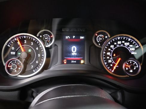 New 2026 RAM 1500 4x4 Crew Cab image 28