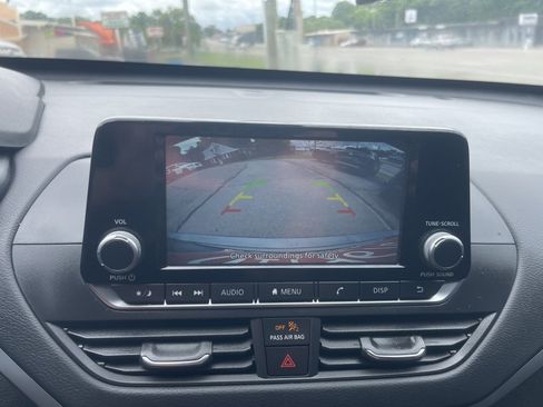 Used 2022 Nissan Altima 2.5 S FWD image 14