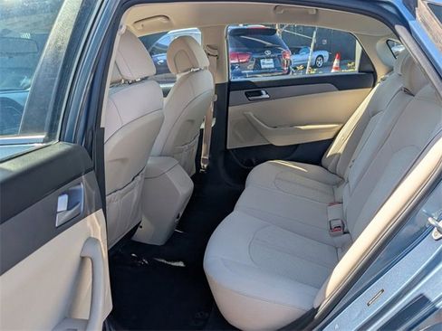 Used 2016 Hyundai Sonata SE image 8