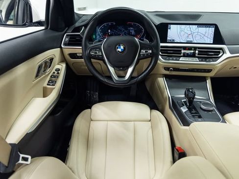 Used 2020 BMW 330i xDrive Sedan w/ Convenience Package AWD/4WD image 3
