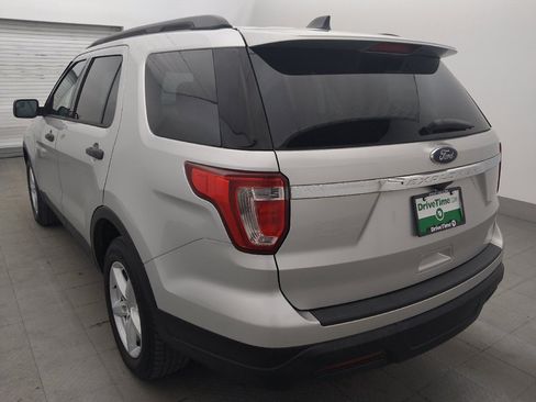 Used 2018 Ford Explorer FWD image 5