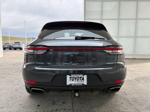 Used 2020 Porsche Macan image 7