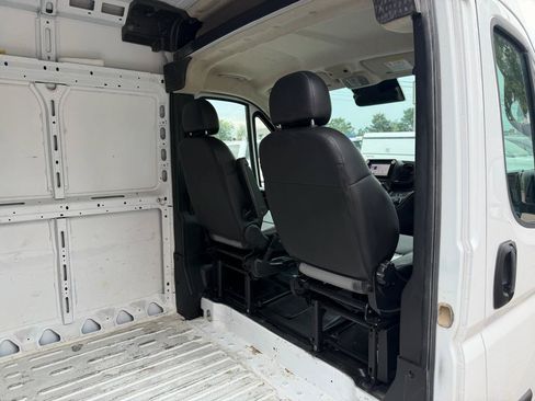 Used 2023 RAM ProMaster 2500 FWD image 30