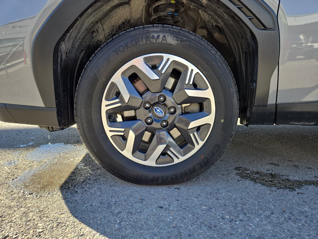 Used 2026 Subaru Forester Premium AWD/4WD image 10