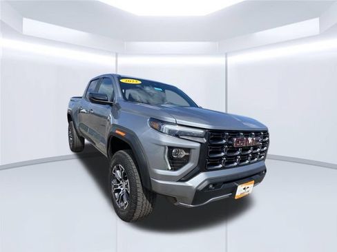 Used 2023 GMC Canyon AT4 AWD/4WD image 2