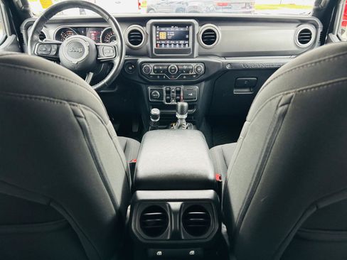 Used 2022 Jeep Wrangler Unlimited Sport AWD/4WD image 19