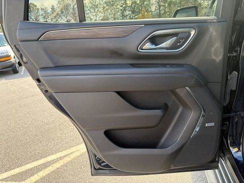 Used 2021 Chevrolet Tahoe LT image 22