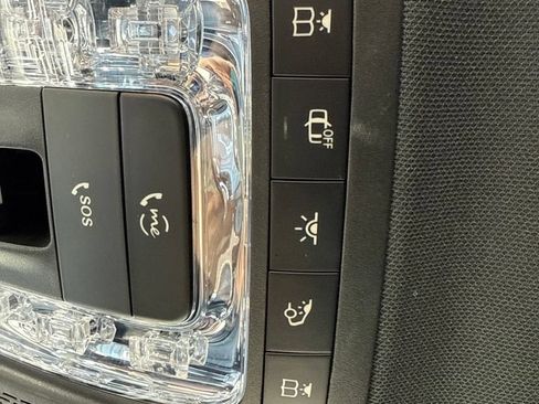 Used 2020 Mercedes-Benz GLS 450 4MATIC image 37