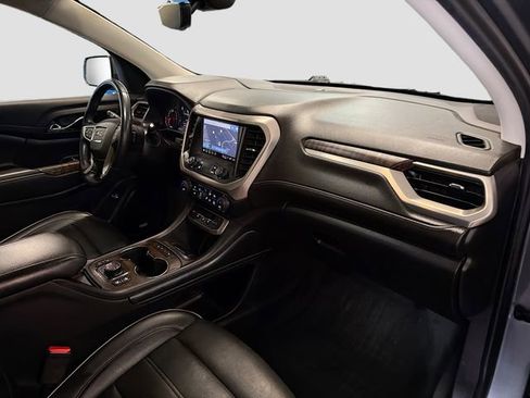 Used 2022 GMC Acadia Denali w/ Denali Ultimate Package image 30