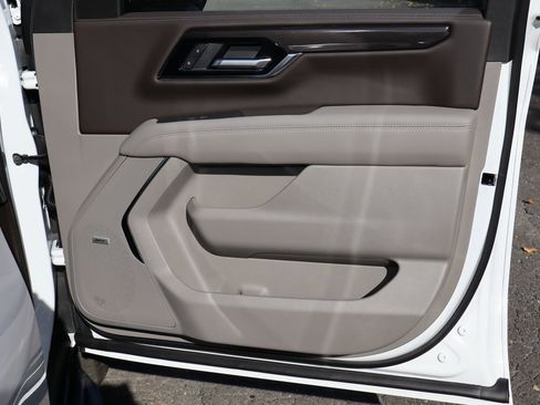 New 2026 GMC Yukon XL Elevation w/ LPO, Floor Liner Package image 28