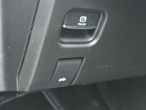 Used 2022 Jeep Grand Cherokee Overland AWD/4WD image 17