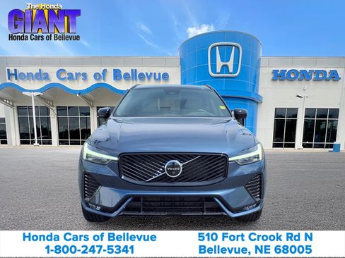 Used 2026 Volvo XC60 B5 Plus w/ Climate Package AWD/4WD image 12