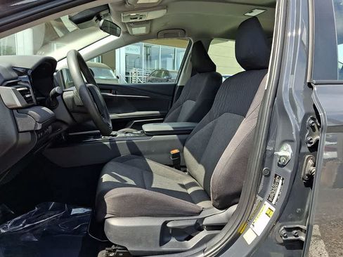 Used 2025 Toyota Camry LE FWD image 13