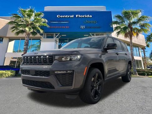 New 2026 Jeep Grand Cherokee L Limited w/ Limited Altitude Package AWD/4WD image 9