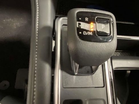 New 2026 Nissan Pathfinder SL image 17