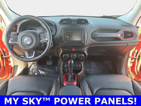 Used 2017 Jeep Renegade Trailhawk w/ Premium Trailhawk Package image 2