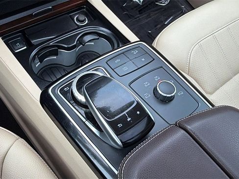 Used 2019 Mercedes-Benz GLS 450 4MATIC image 39