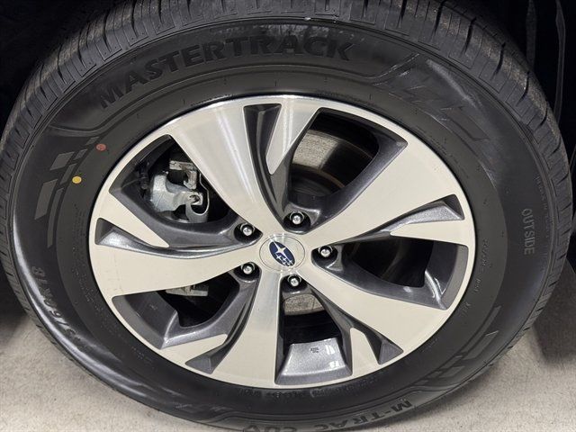 Used 2025 Subaru Ascent Premium AWD/4WD image 11