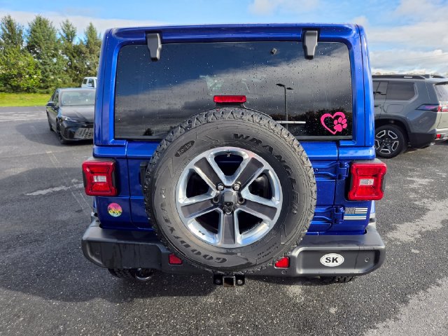 Used 2018 Jeep Wrangler Unlimited Sahara AWD/4WD image 15