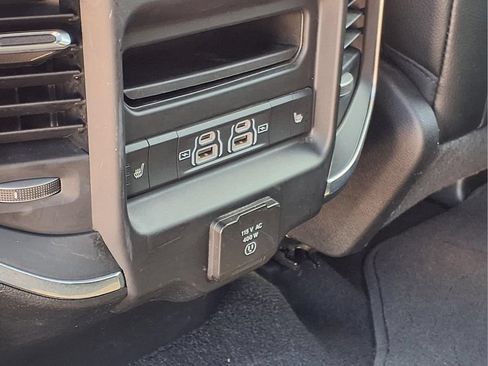 Used 2025 RAM 1500 Laramie AWD/4WD image 25