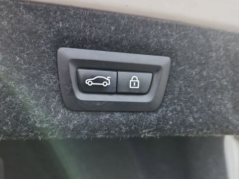 Used 2018 BMW 530e xDrive 530e xDrive iPerformance image 15