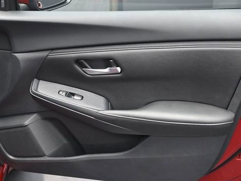 Used 2025 Nissan Sentra SV image 33