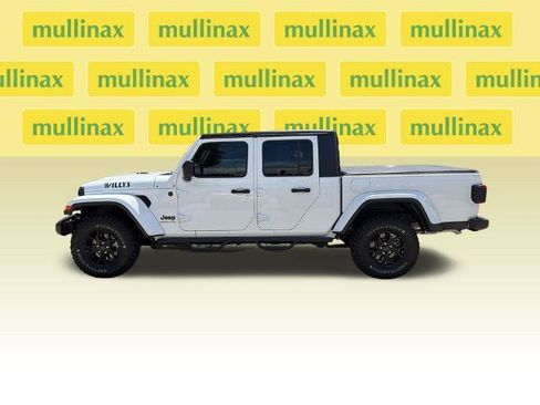 Used 2026 Jeep Gladiator Sport AWD/4WD image 15