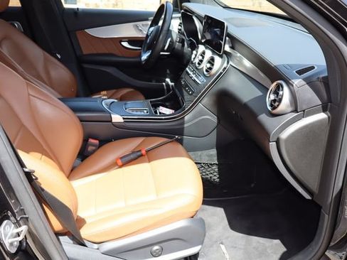 Used 2020 Mercedes-Benz GLC 300 4MATIC Coupe image 16
