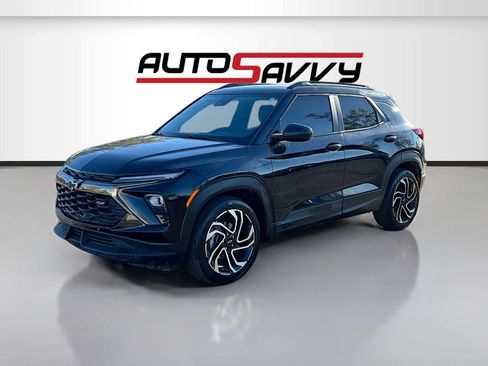 Used 2025 Chevrolet TrailBlazer RS w/ Driver Confidence Package FWD image 3