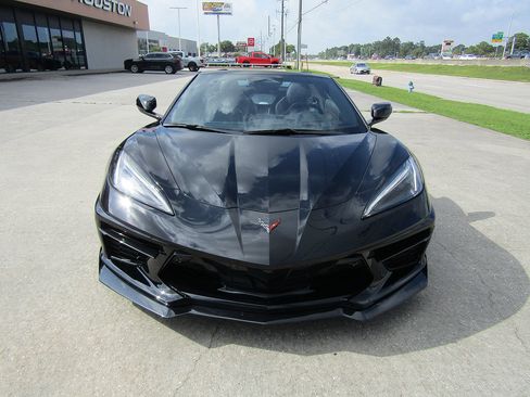 Used 2024 Chevrolet Corvette Stingray Premium Conv w/ Z51 Performance Package RWD image 2