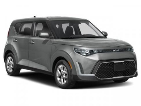 Certified 2025 Kia Soul S image 9