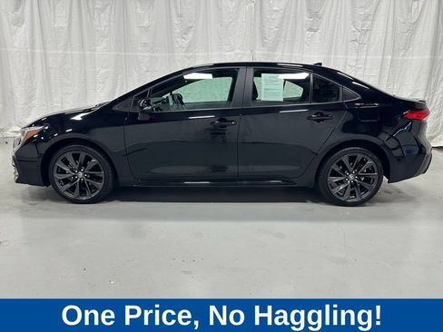 Used 2026 Toyota Corolla SE FWD image 4
