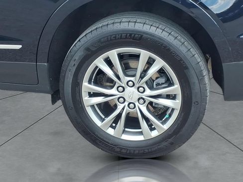Used 2021 Cadillac XT5 Premium Luxury FWD image 4