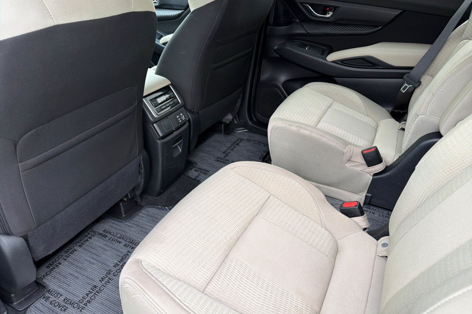 Used 2023 Subaru Ascent Premium w/ Convenience Package AWD/4WD image 9