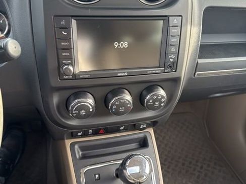 Used 2014 Jeep Patriot Limited w/ Sun/Sound Group image 12