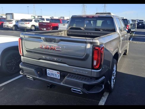 Used 2021 GMC Sierra 1500 Denali w/ Denali Ultimate Package AWD/4WD image 9