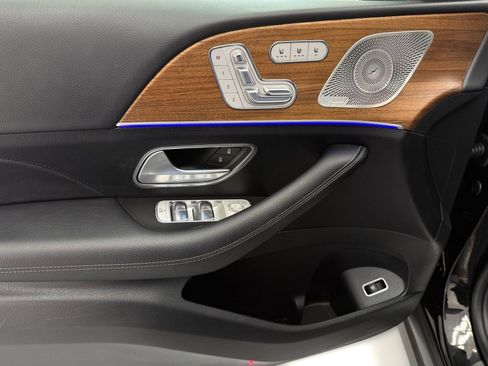 Certified 2025 Mercedes-Benz GLE 350 4MATIC image 11