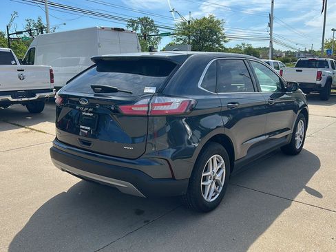 Used 2023 Ford Edge SEL AWD/4WD image 3