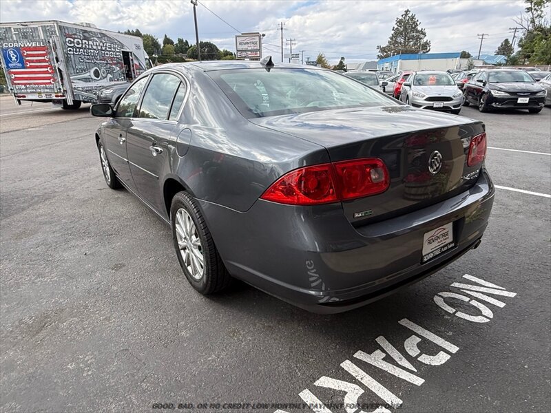 Used 2011 Buick Lucerne CXL FWD image 5