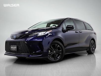 Used 2025 Toyota Sienna XSE