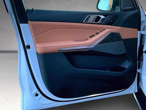 Used 2026 BMW X5 xDrive50e w/ Climate Comfort Package image 20