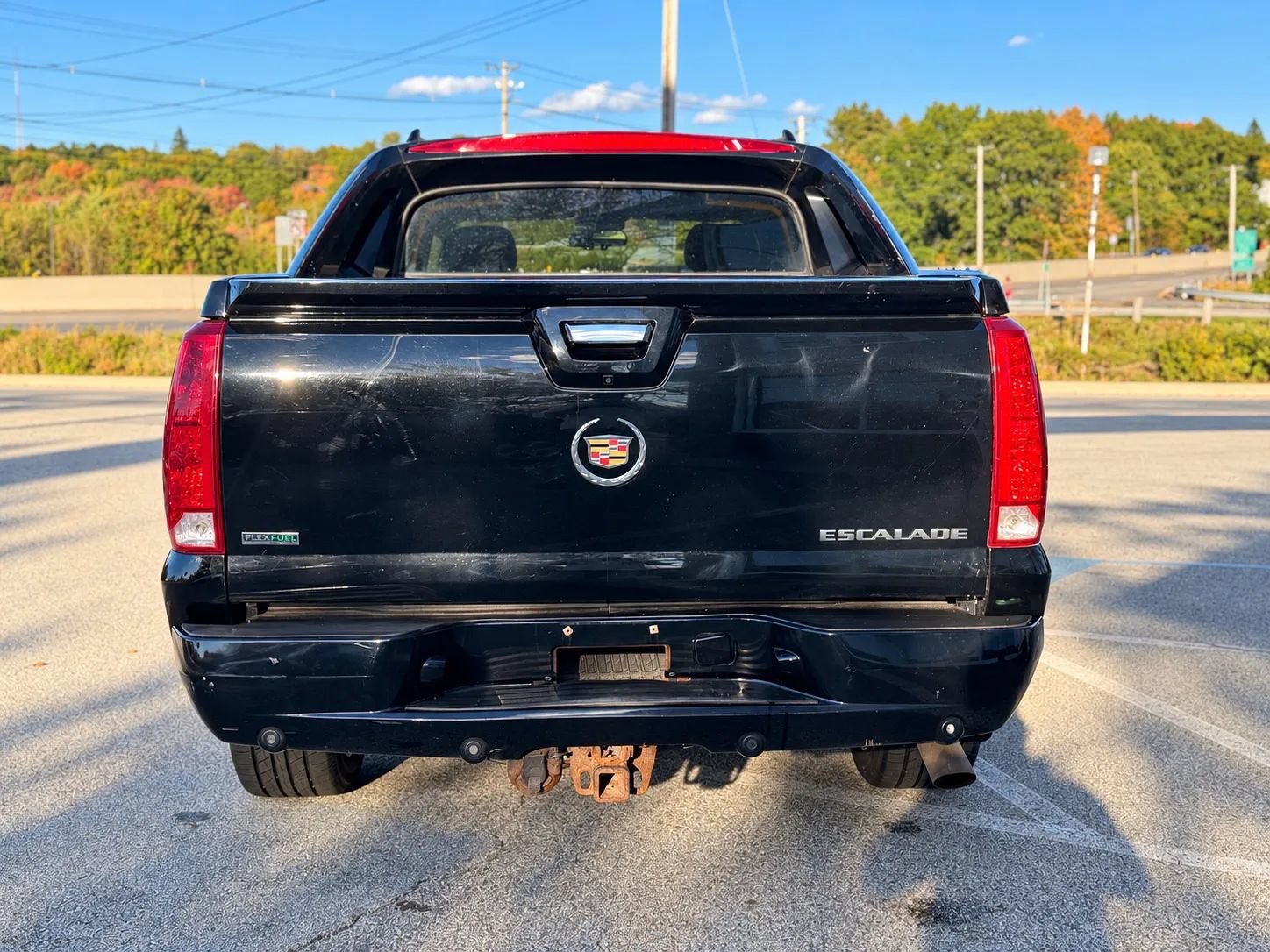 Used 2011 Cadillac Escalade EXT Luxury AWD/4WD image 13