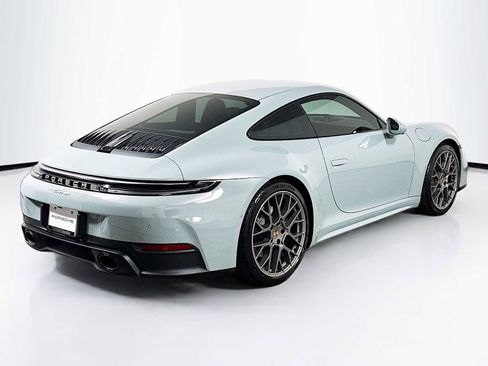 Certified 2025 Porsche 911 Carrera image 9