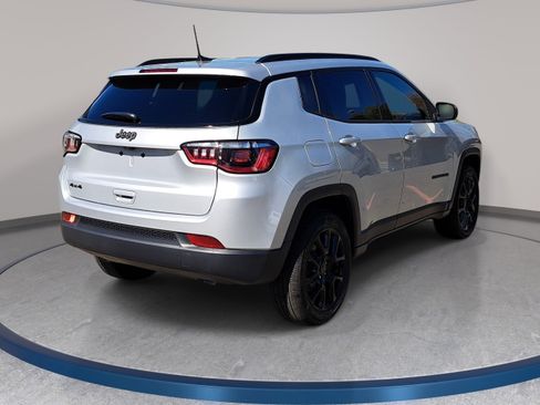 New 2026 Jeep Compass Latitude image 5