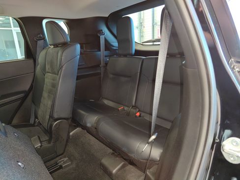 Used 2024 Mitsubishi Outlander SE image 15