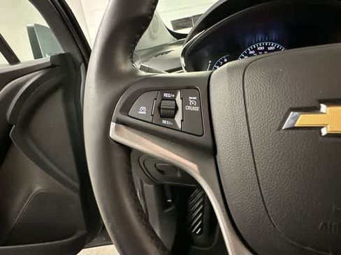 Used 2019 Chevrolet Trax LT w/ LT Convenience Package AWD/4WD image 8