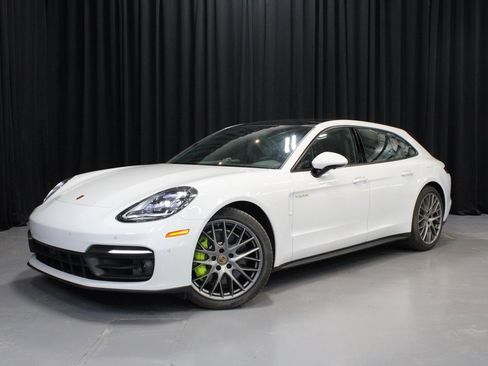 Certified 2023 Porsche Panamera 4 w/ Premium Package image 1