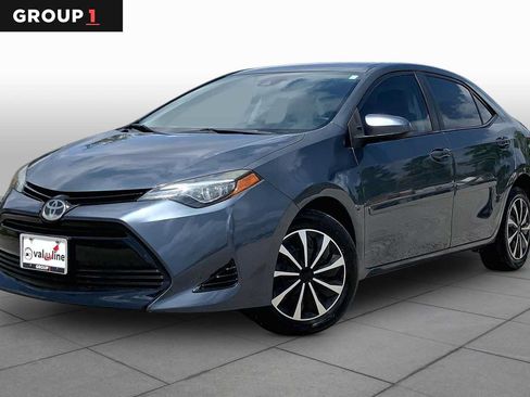 Used 2018 Toyota Corolla LE FWD image 1