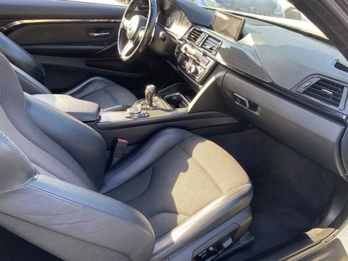 Used 2015 BMW M4 Coupe image 8