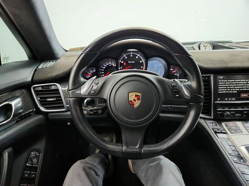 Used 2014 Porsche Panamera Turbo image 18